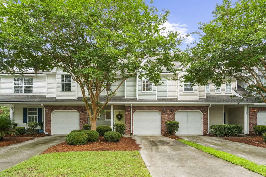 Photo of 111 Larissa Drive, Charleston, SC 29414 (MLS # 26016248)