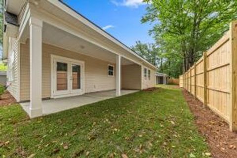 A home in North Charleston