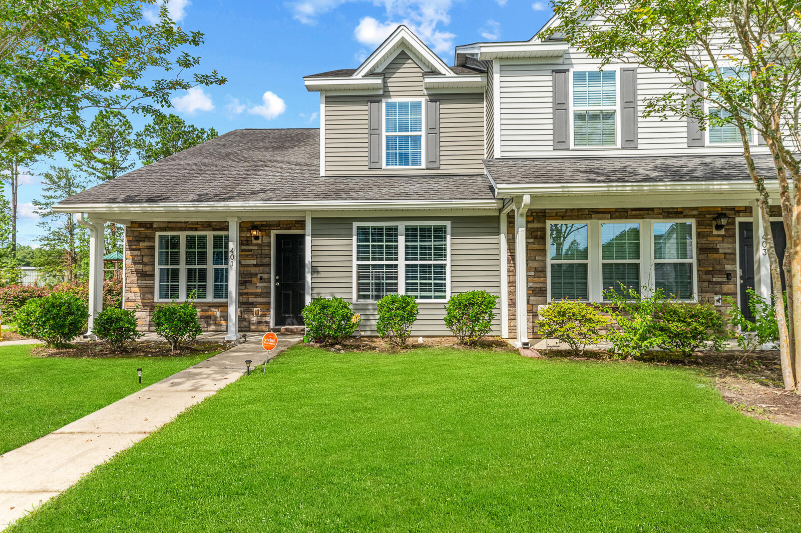 View Goose Creek, SC 29445 townhome