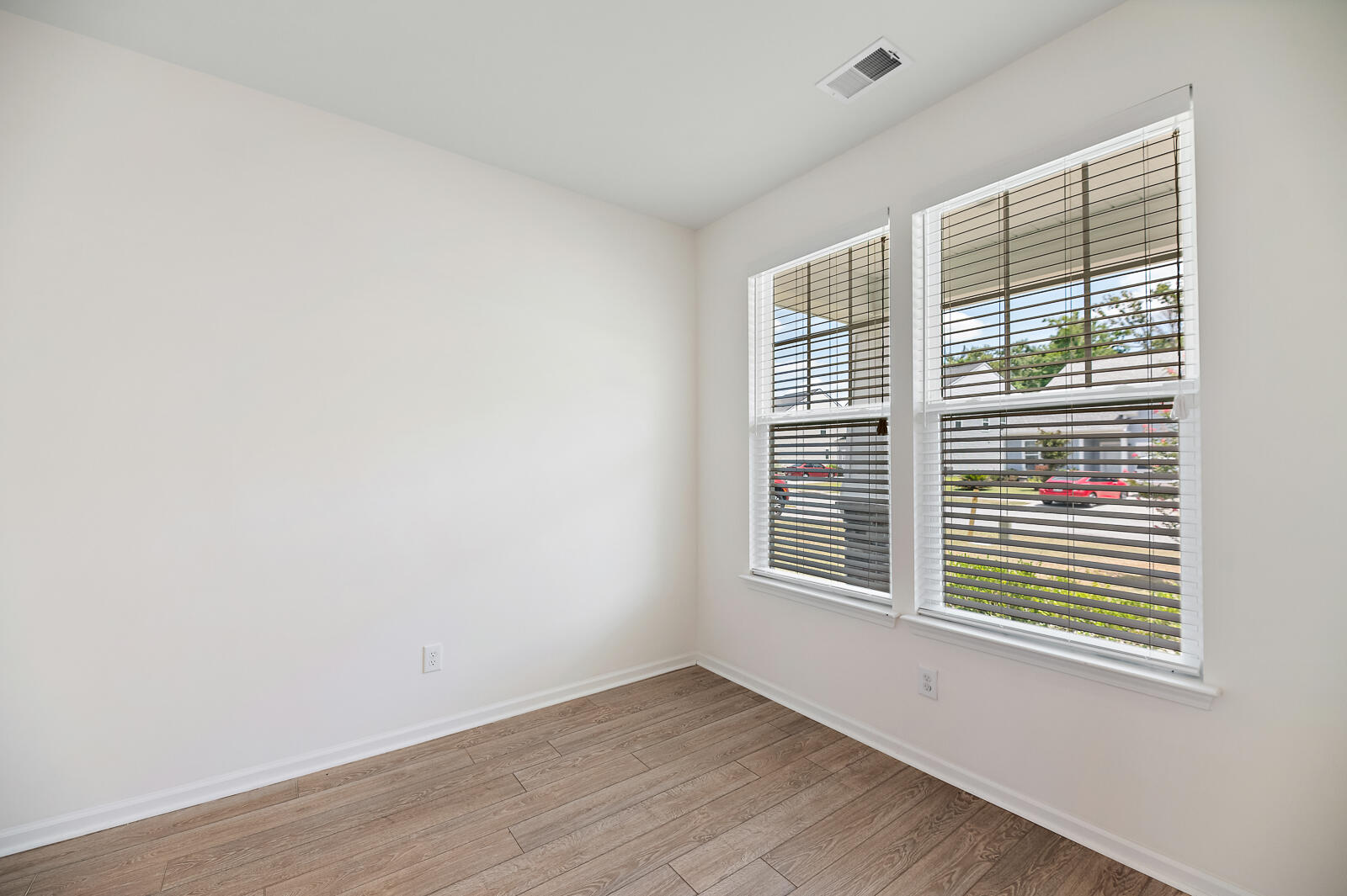 1513 Sanborll Landing Drive