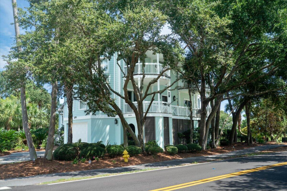 5851 Back Bay Drive