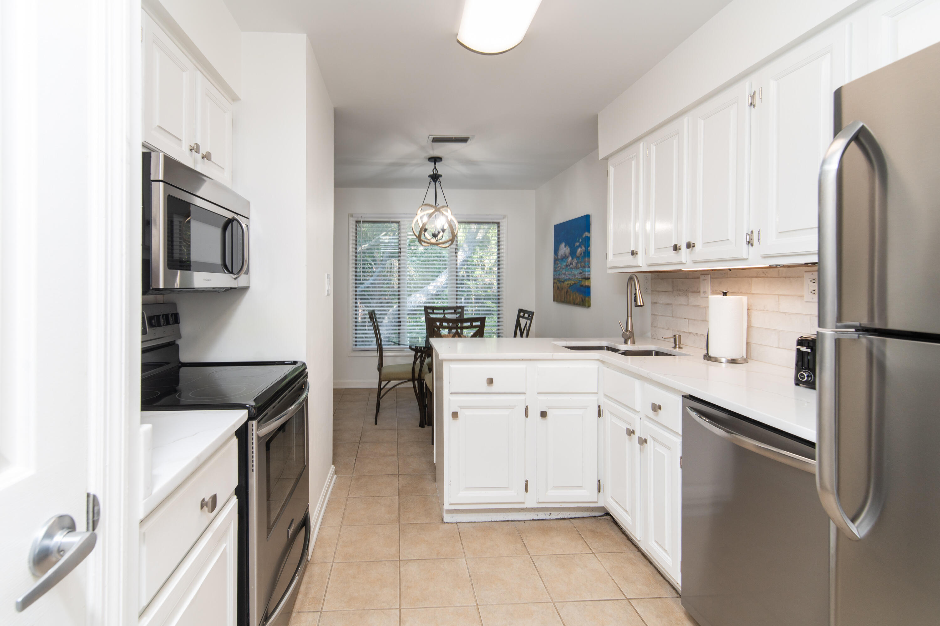 5504 Green Dolphin Way