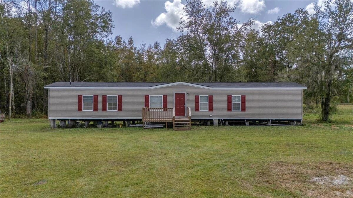 1011 Ridge Road