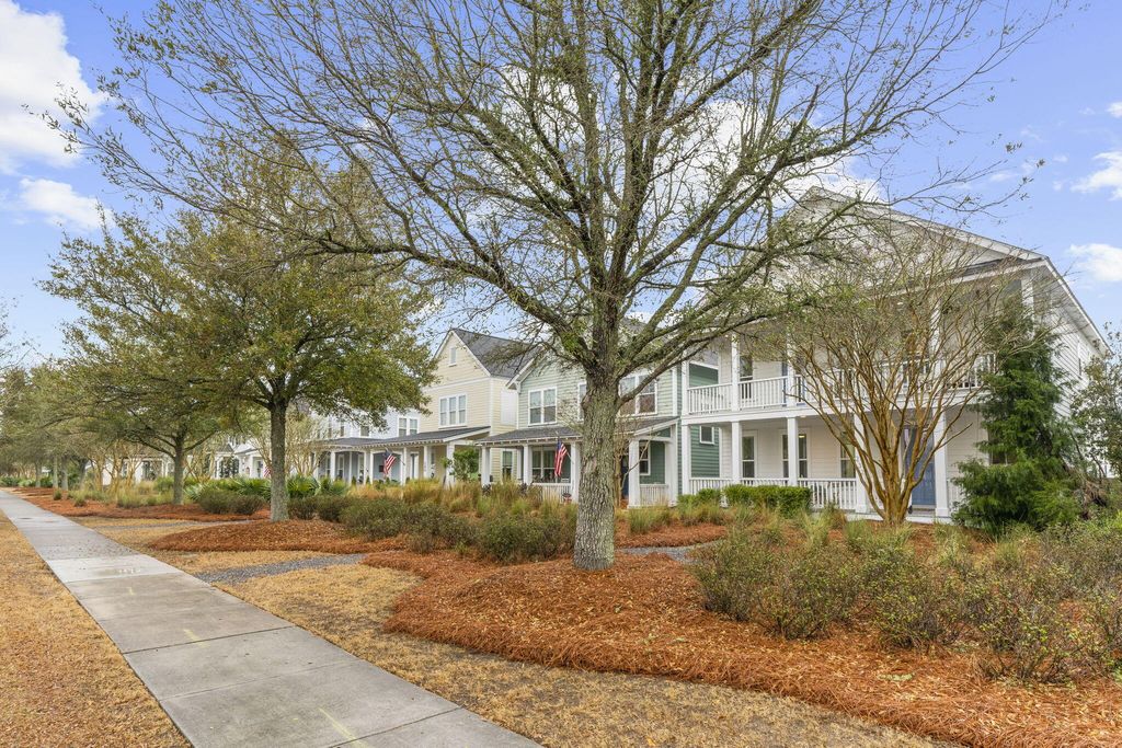 Photo of 232 Summers Drive, Summerville, SC 29485 (MLS # 26005697)
