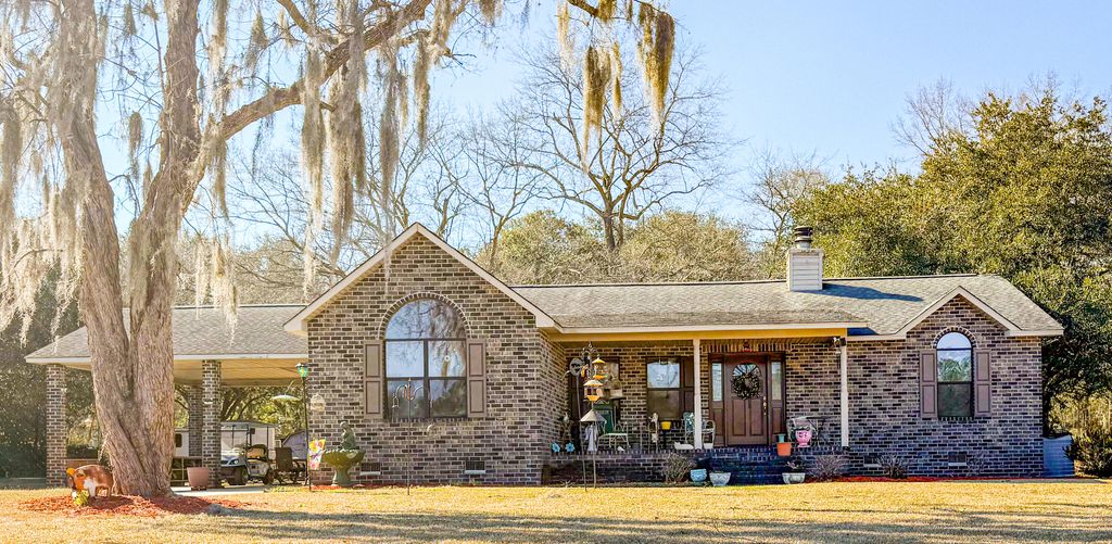 Photo of 5753 Sauldam Road, Ravenel, SC 29470 (MLS # 26005233)