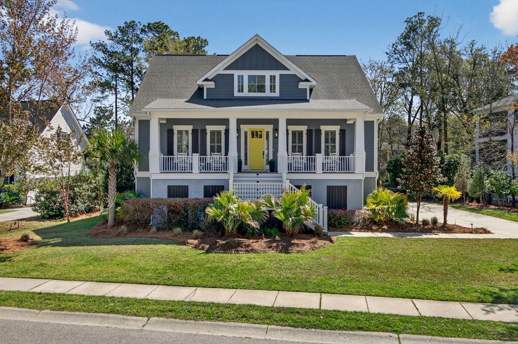 Photo of 1748 W Canning Drive, Mount Pleasant, SC 29466 (MLS # 26007085)
