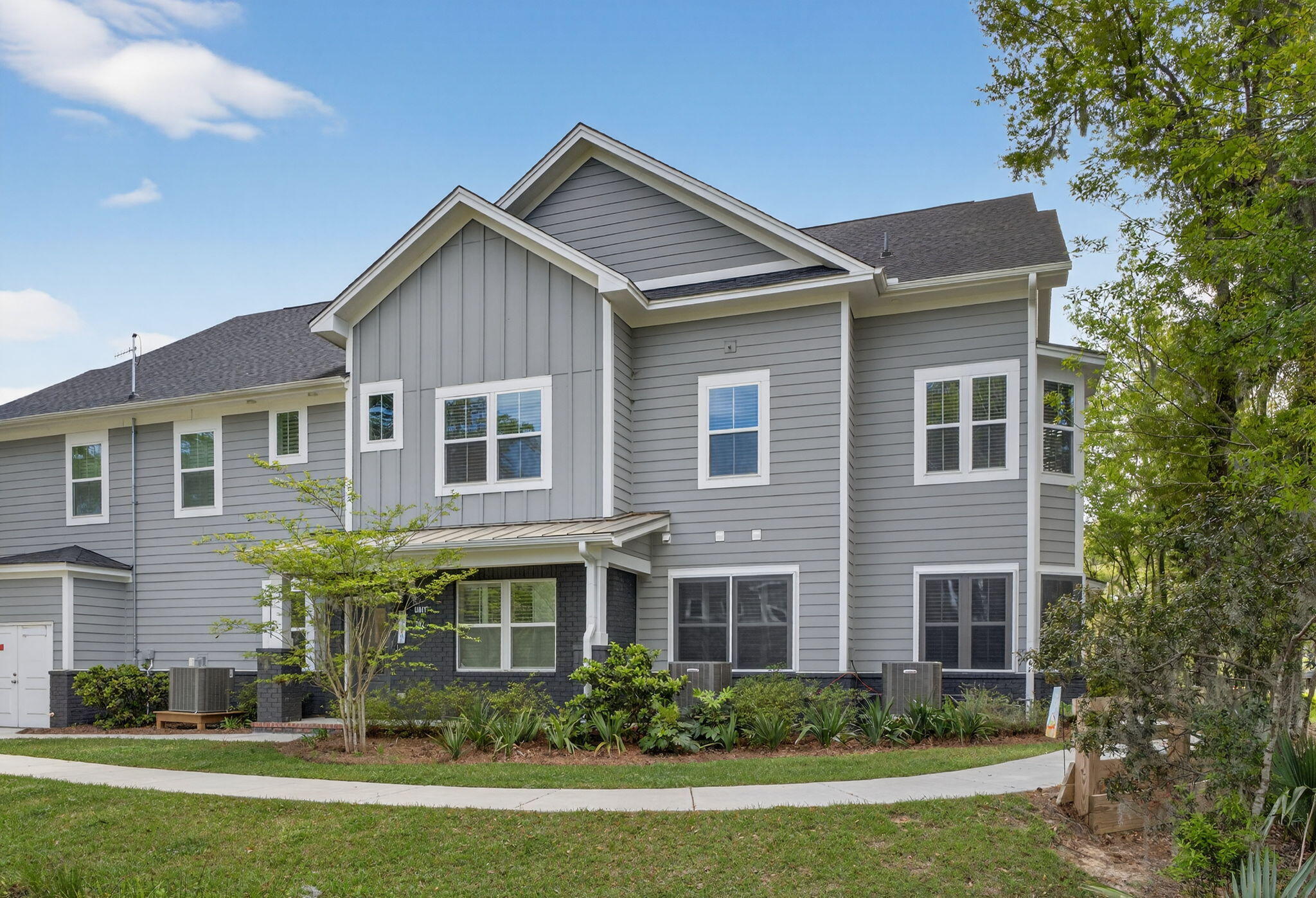410 Carolina Cherry Unit 202
