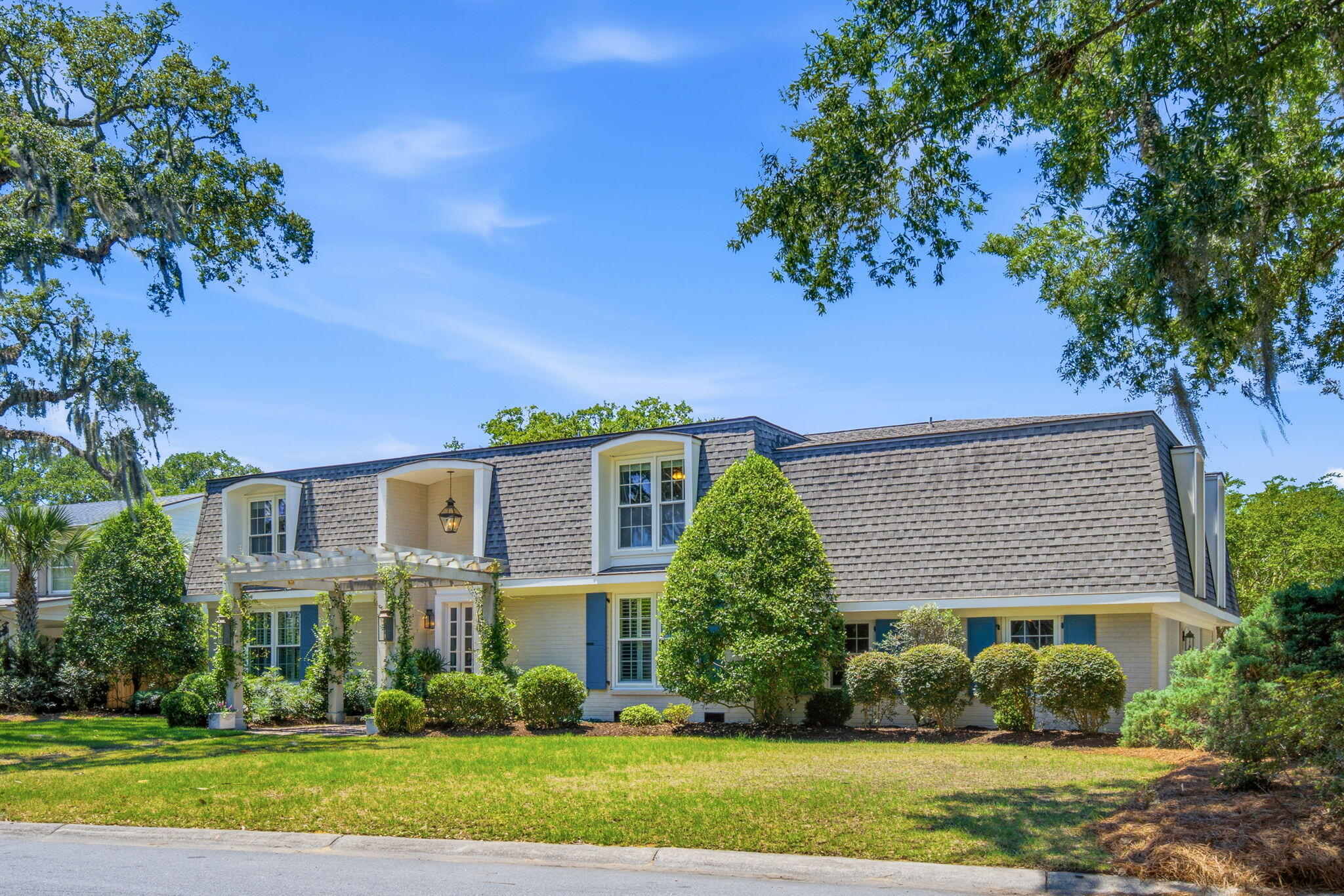 710 Creekside Drive