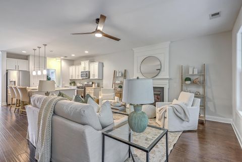 Photo of 421 Turnstone Street, Mount Pleasant, SC 29464 (MLS # 25024207)