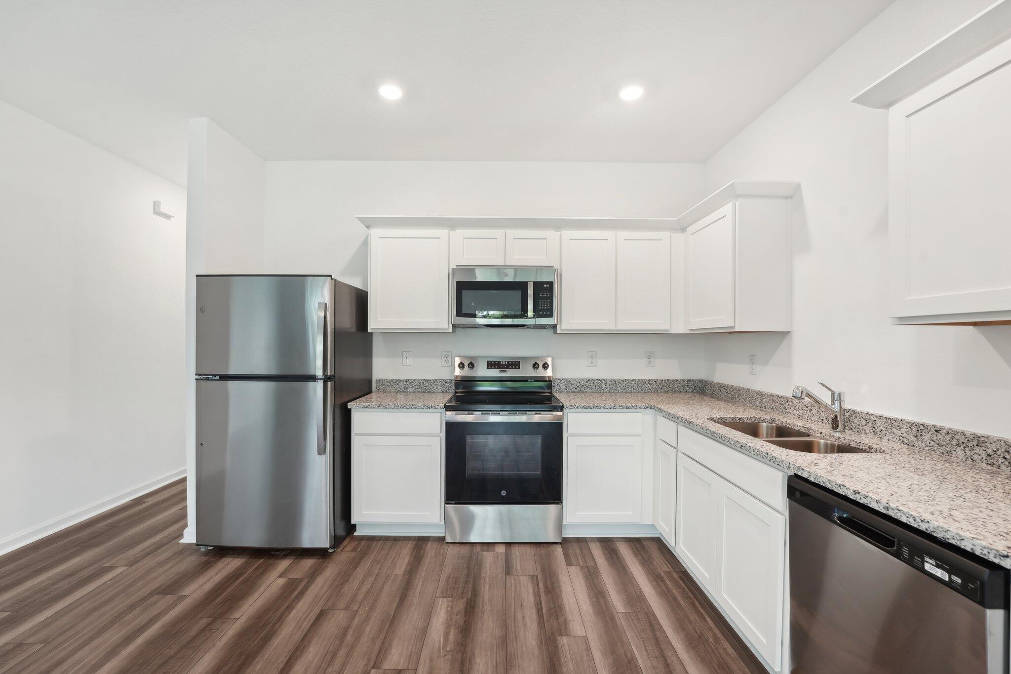 180 Cotton Leaf Boulevard