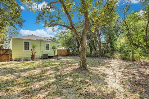 A home in North Charleston