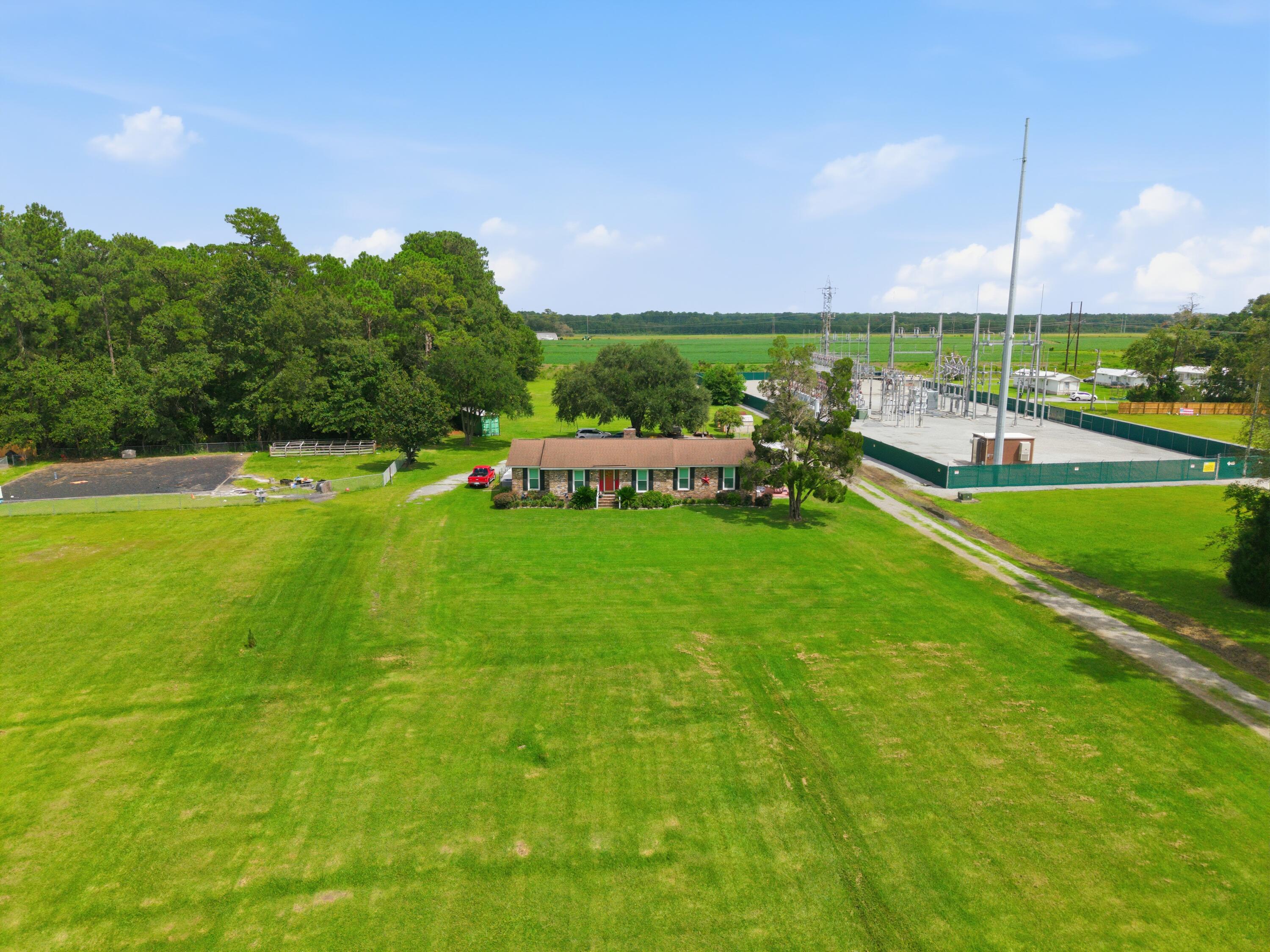 1922 S Live Oak Drive