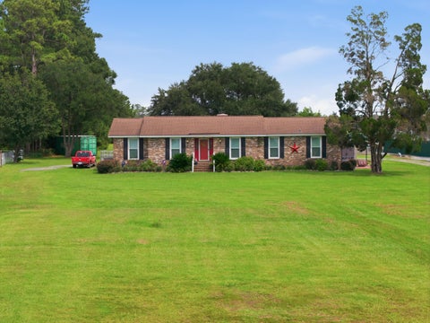 Photo of 1922 S Live Oak Drive, Moncks Corner, SC 29461 (MLS # 26026208)
