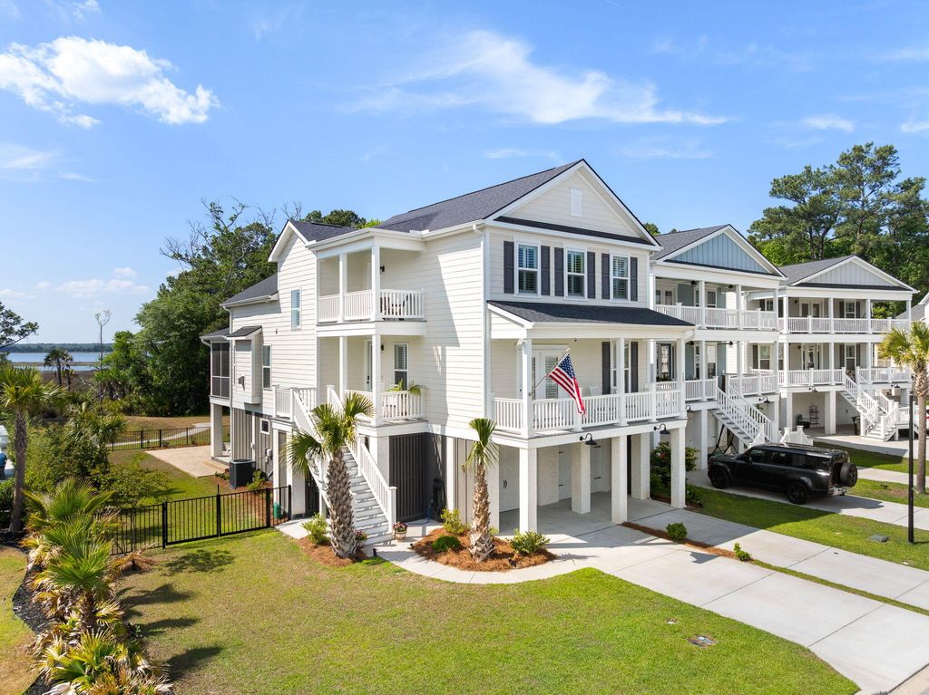 Photo of 523 Spring Hollow Drive, Charleston, SC 29492 (MLS # 26011914)