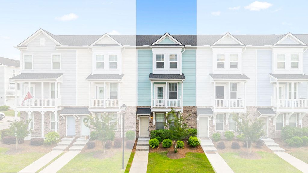 Photo of 306 Pathfinder Way, Charleston, SC 29492 (MLS # 26011799)