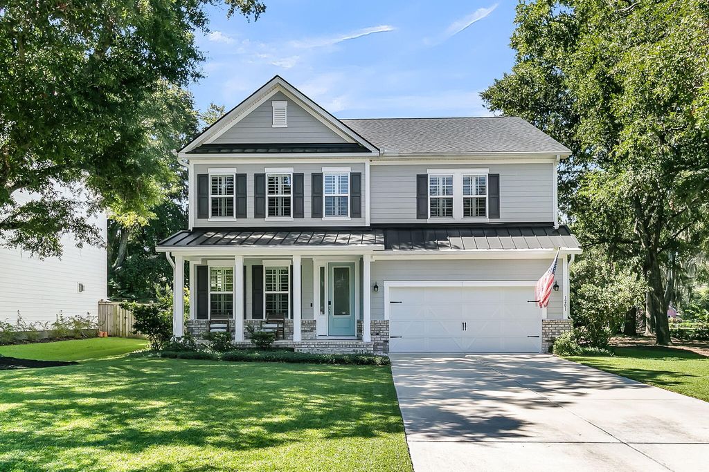 Photo of 1201 Gannett Road, Mount Pleasant, SC 29464 (MLS # 26000241)