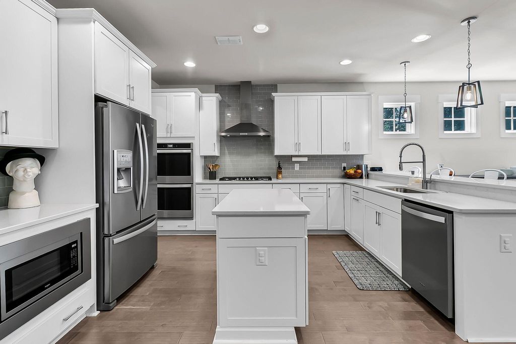 Photo of 1201 Gannett Road, Mount Pleasant, SC 29464 (MLS # 26000241)