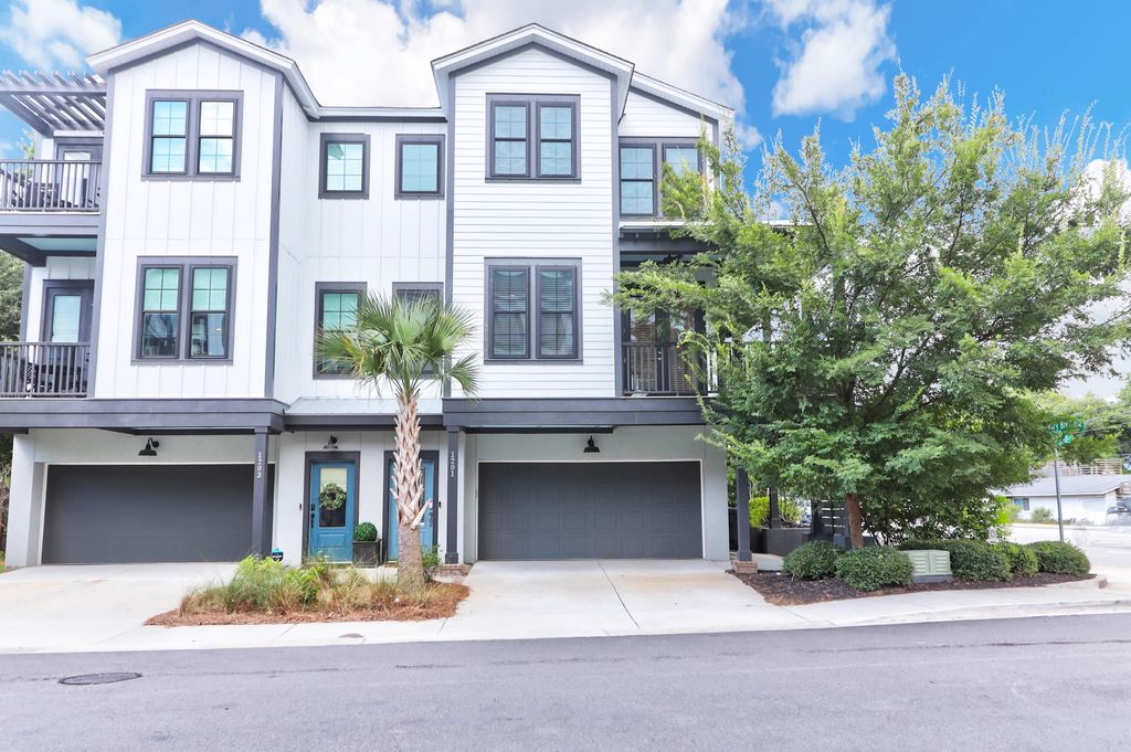 Photo of 1201 Gatch Court, Mount Pleasant, SC 29464 (MLS # 25028896)