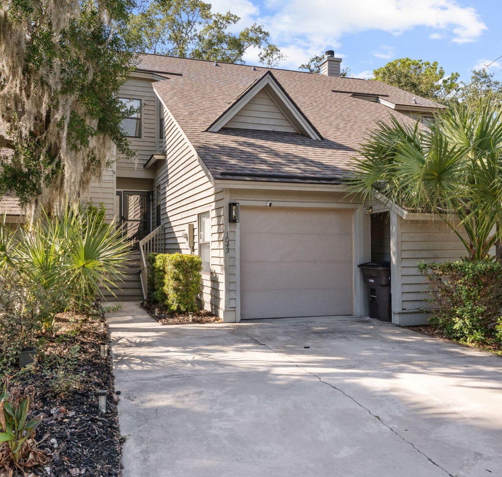 Photo of 1043 Marsh Court Lane, Mount Pleasant, SC 29464 (MLS # 26027120)