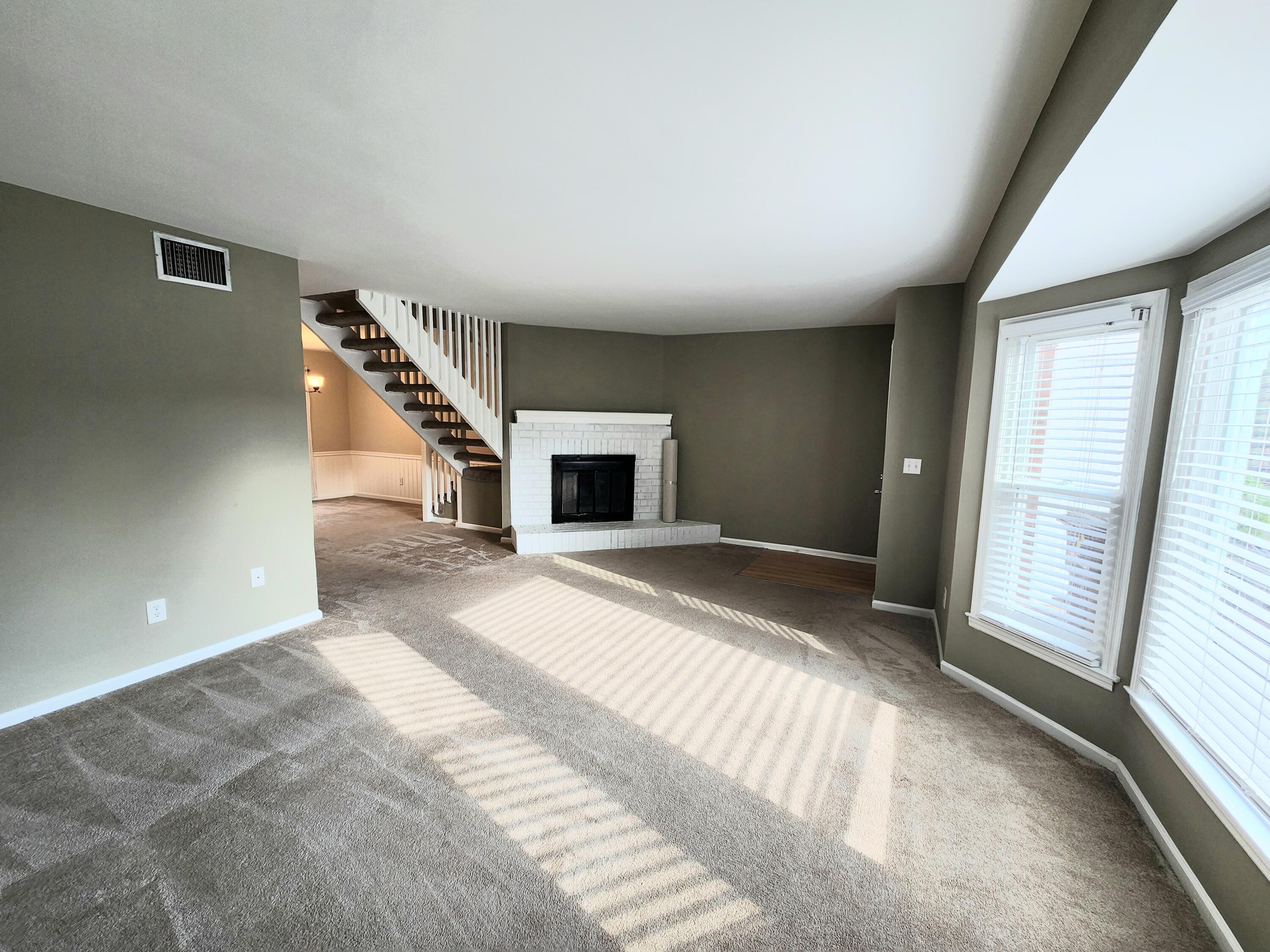 946 Beresford Court B