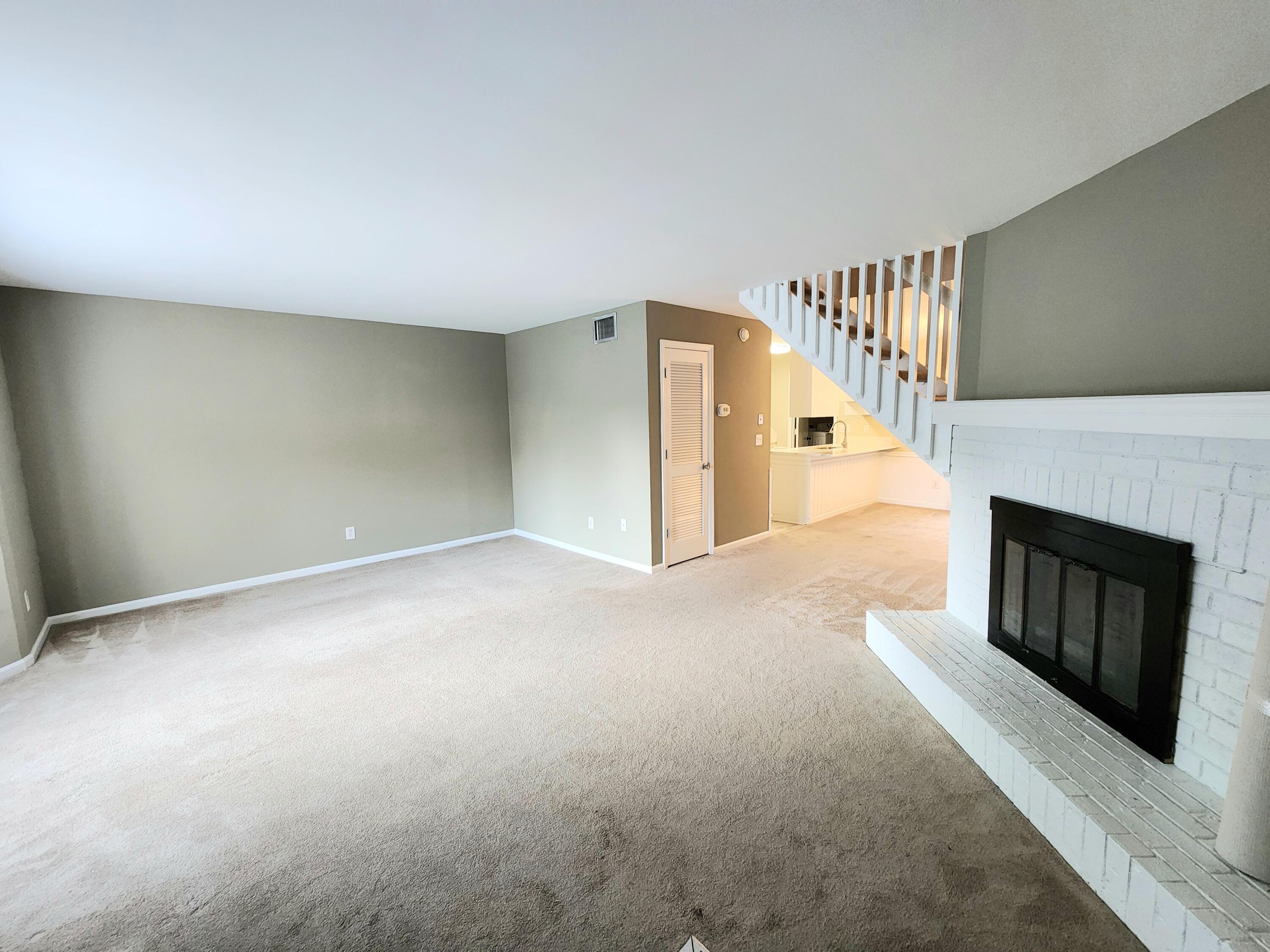 946 Beresford Court B