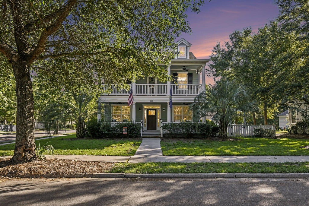 Photo of 305 Hundred Oaks Parkway, Summerville, SC 29483 (MLS # 26028478)