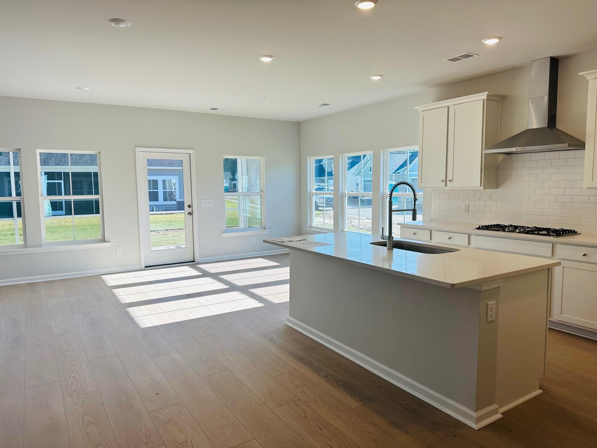 1057 Tulip Shell Street