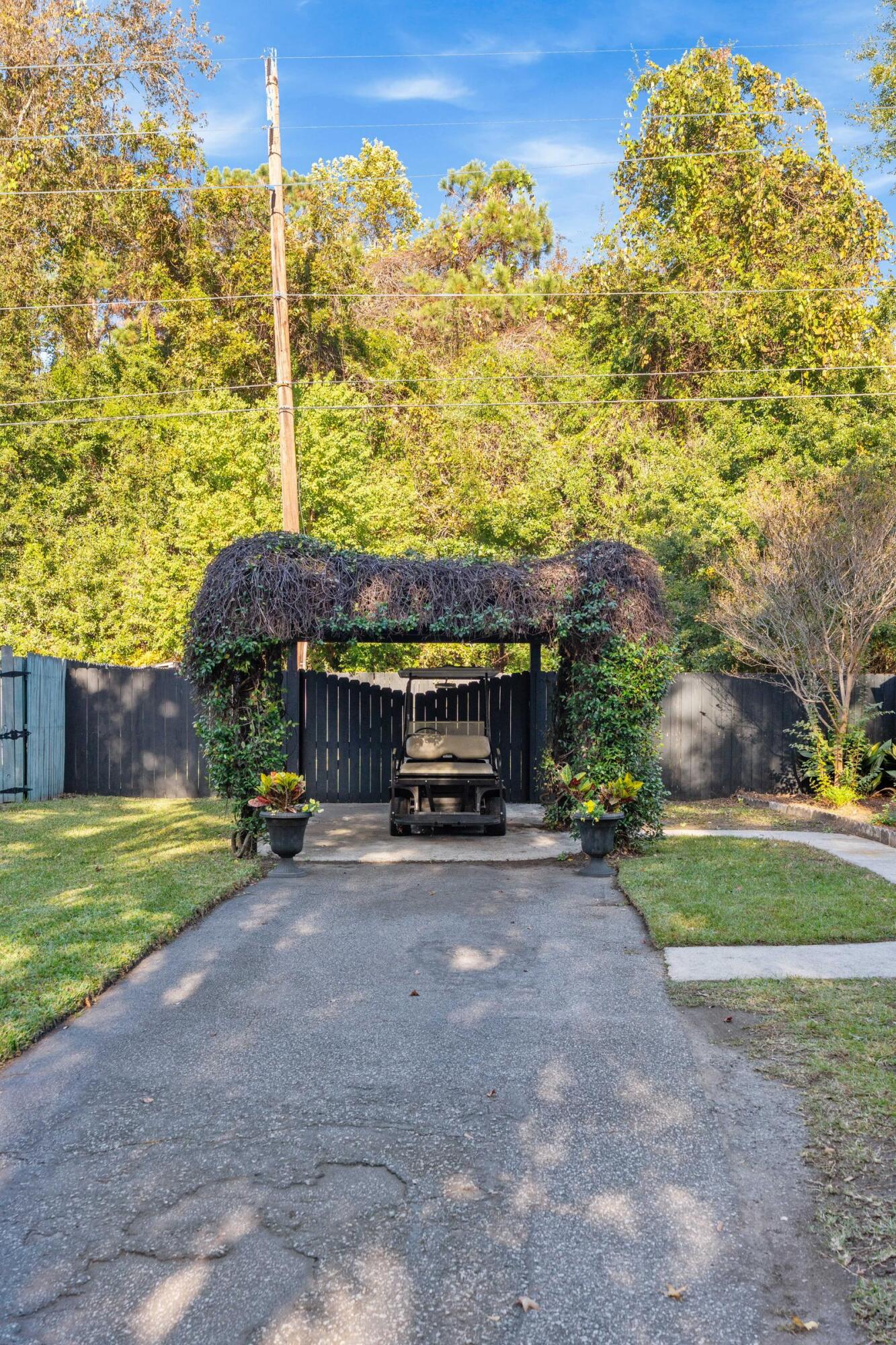 1126 Middleton Court