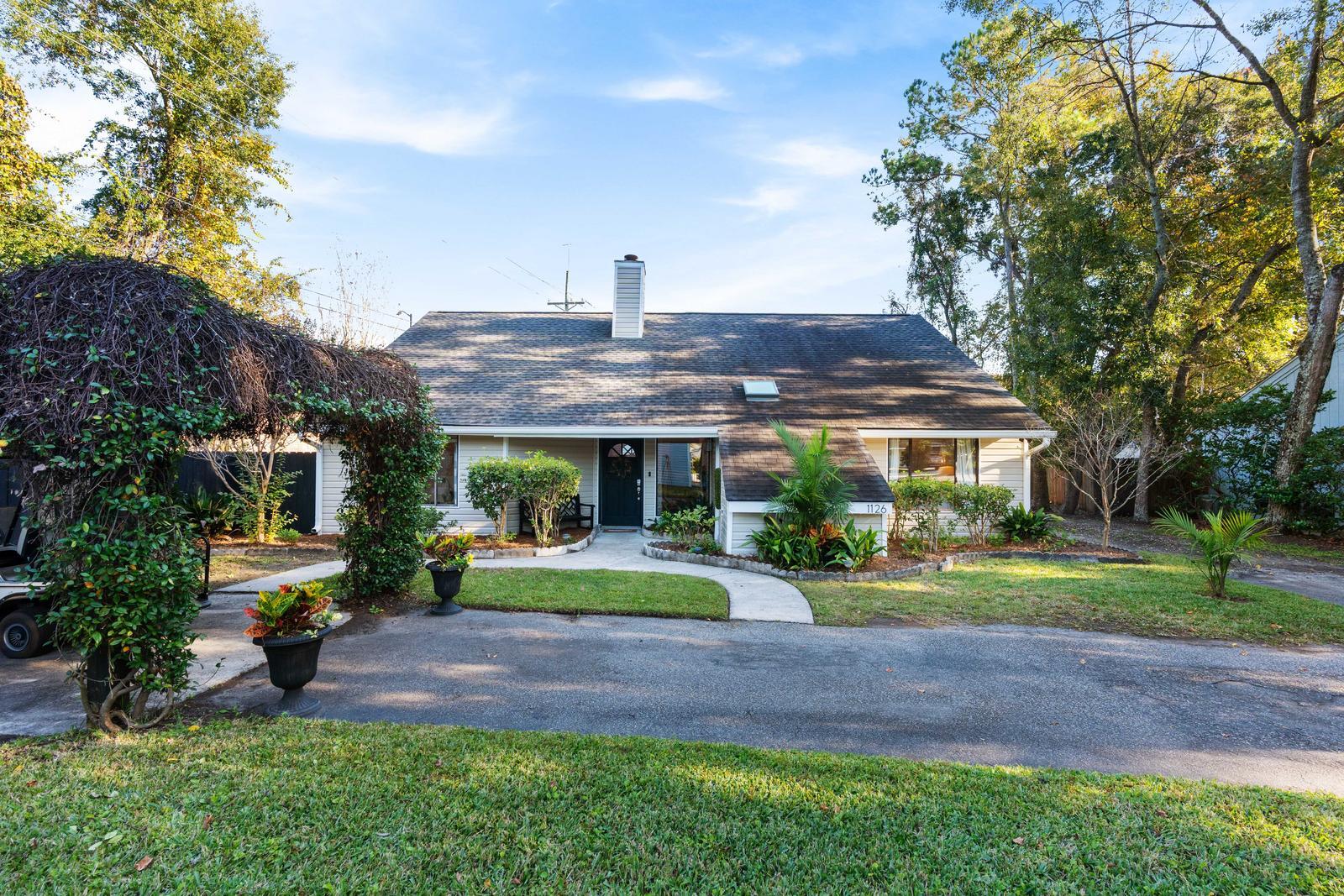 1126 Middleton Court