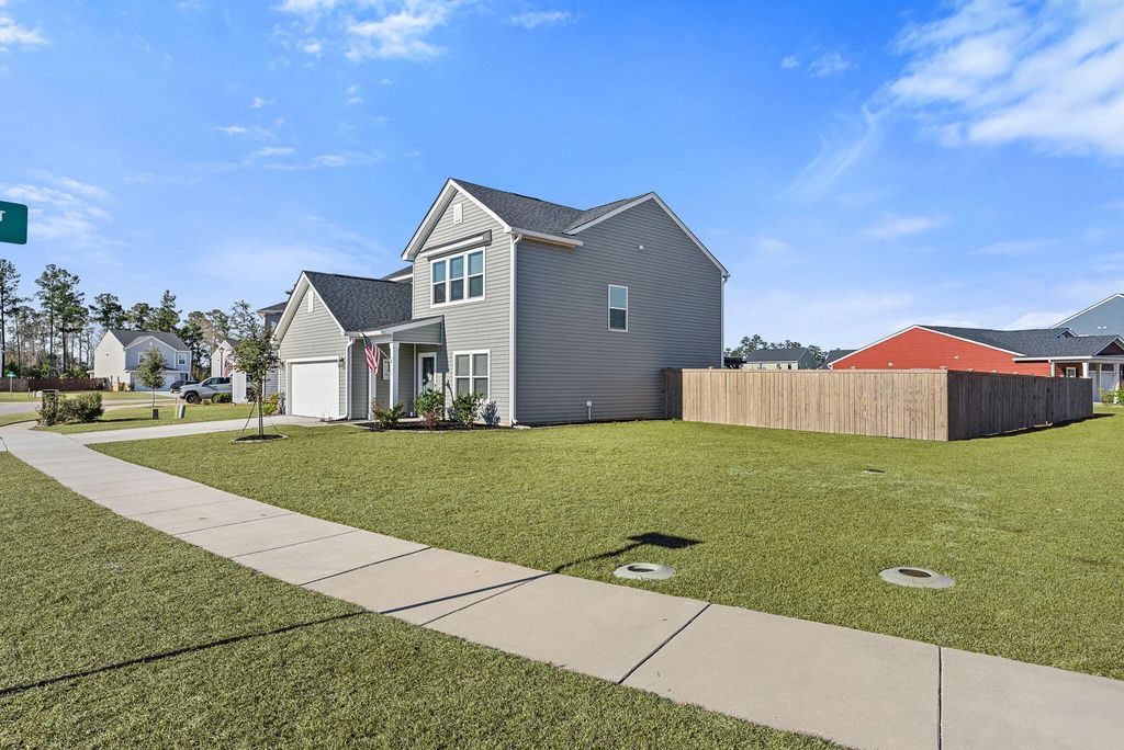 Photo of 100 Lucca Drive, Summerville, SC 29486 (MLS # 26012230)