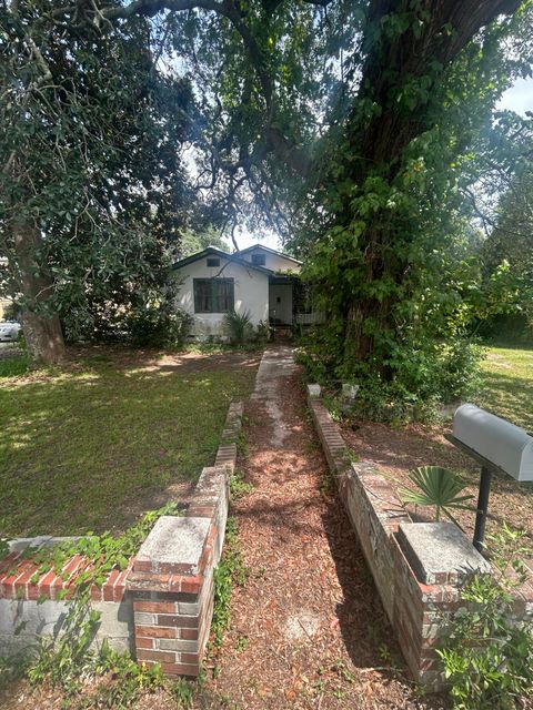 Photo of 1048 Main Street, Charleston, SC 29407 (MLS # 25021242)