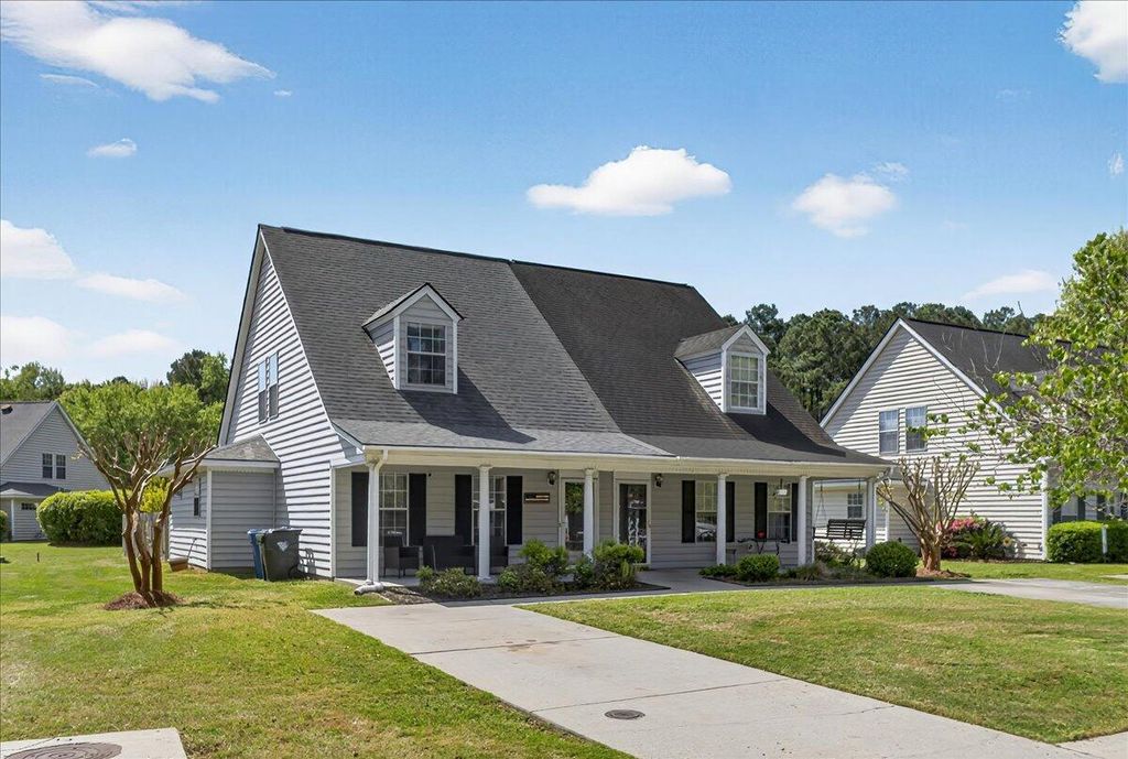 Photo of 4808 Habersham Lane, Summerville, SC 29485 (MLS # 26009638)
