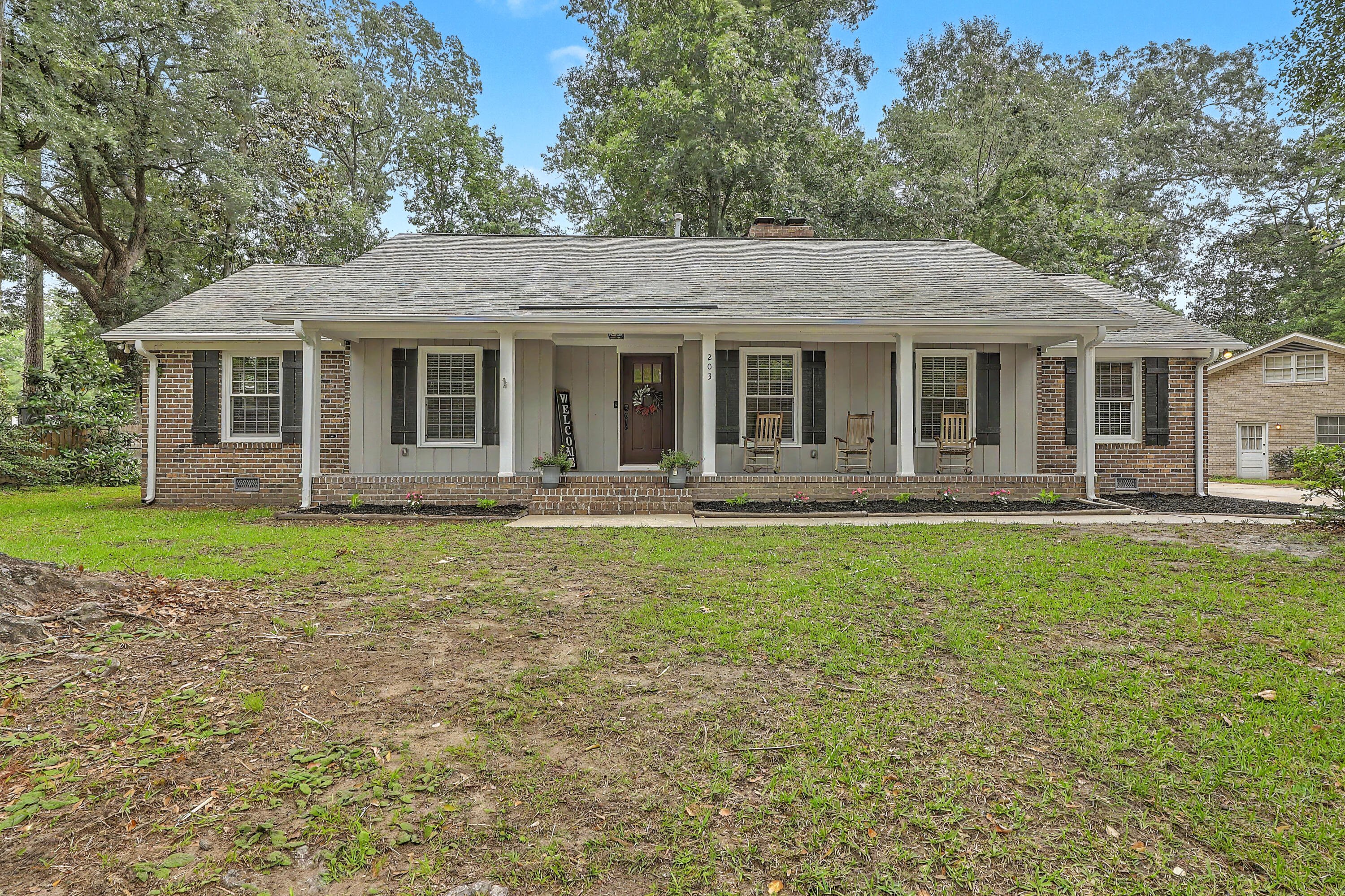203 Shaftesbury Lane