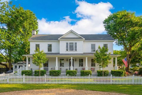 22 Pearl Avenue Mount Pleasant SC 29464