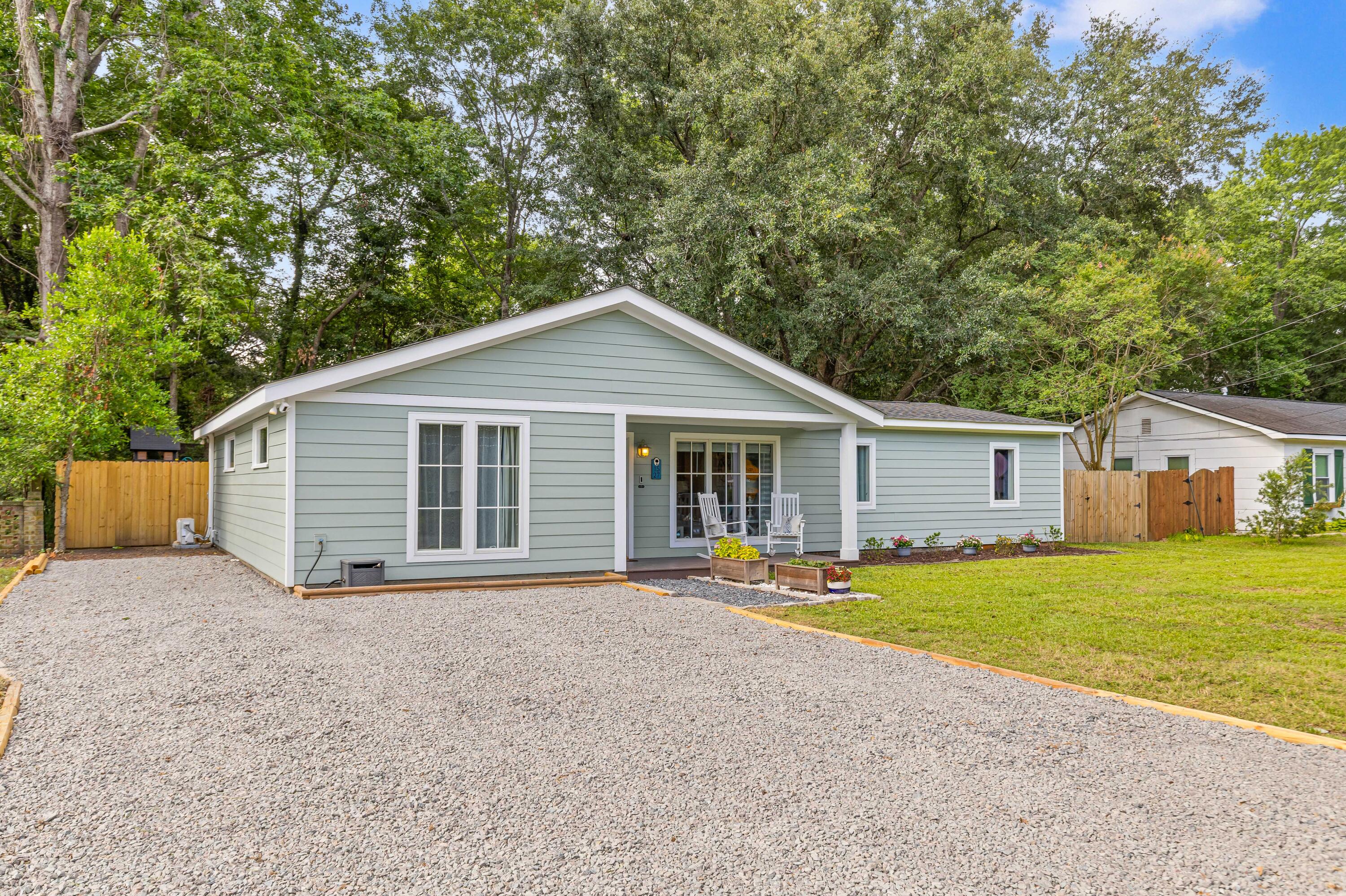 1527 Staffordshire Drive