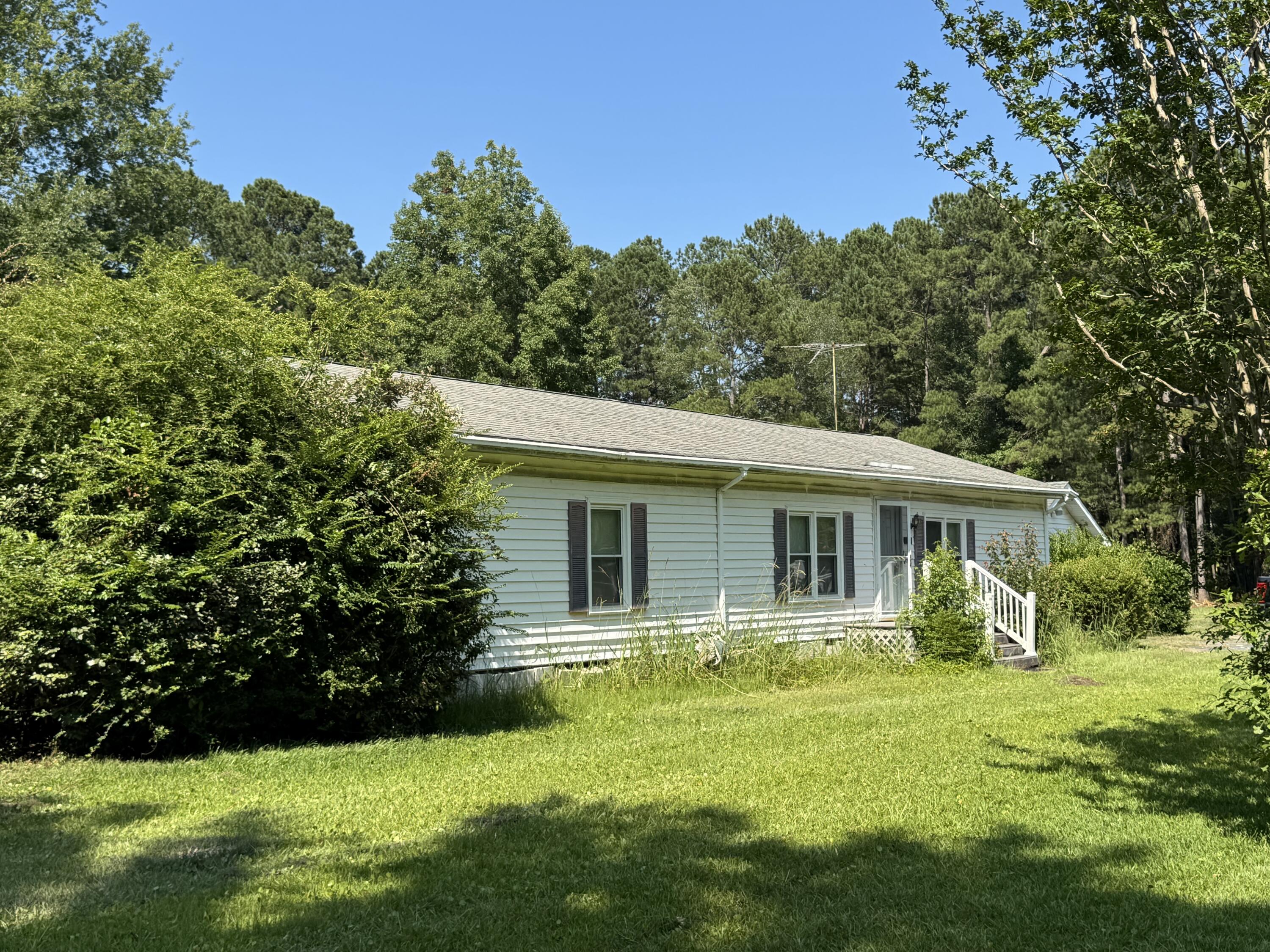1694 Fish Road