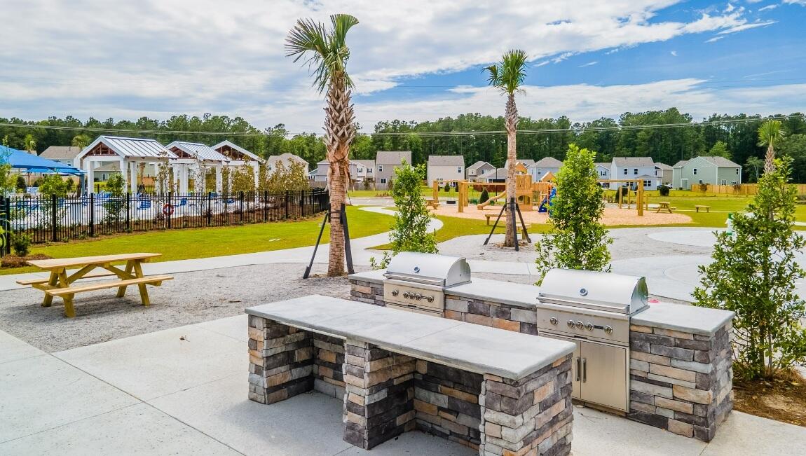 895 Long Bluff Road