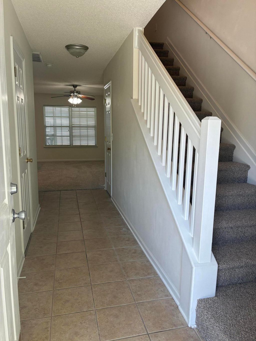 Photo of 902 Yellow Hawthorn Circle, Summerville, SC 29483 (MLS # 26014267)