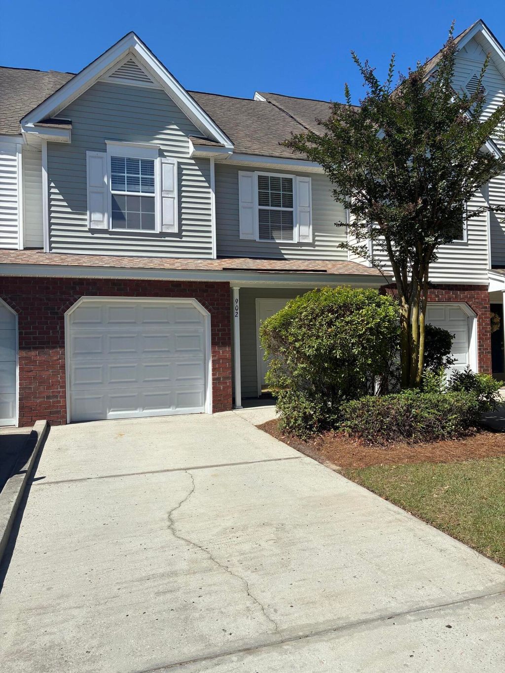Photo of 902 Yellow Hawthorn Circle, Summerville, SC 29483 (MLS # 26014267)