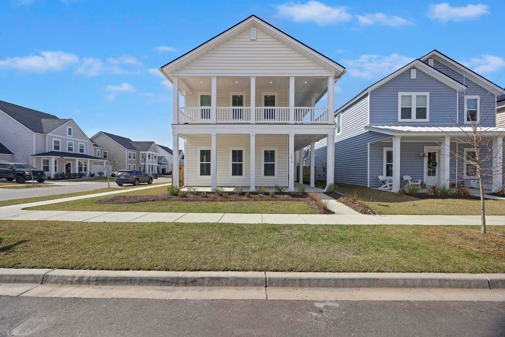Photo of 1014 Shore Lap Street, Summerville, SC 29485 (MLS # 26021716)