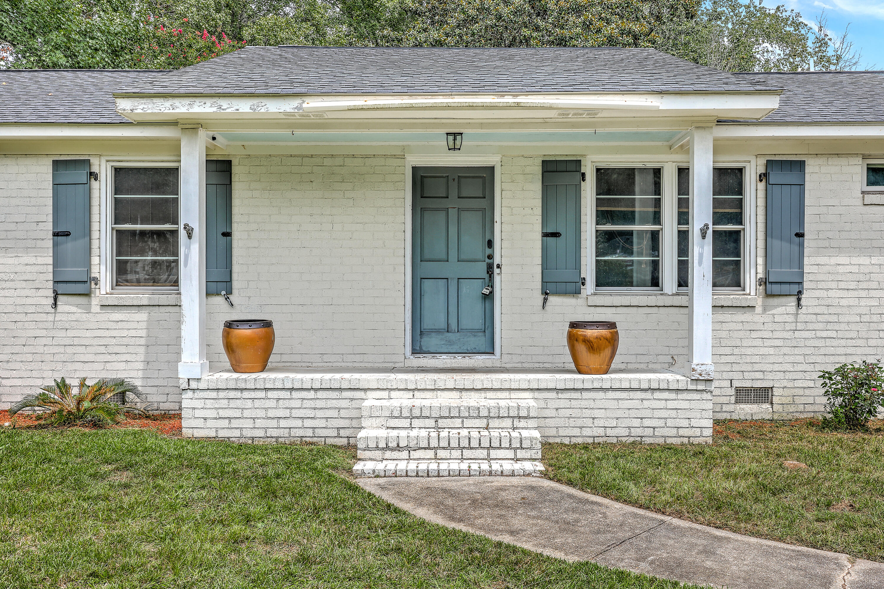 1140 Pleasant Pines Road