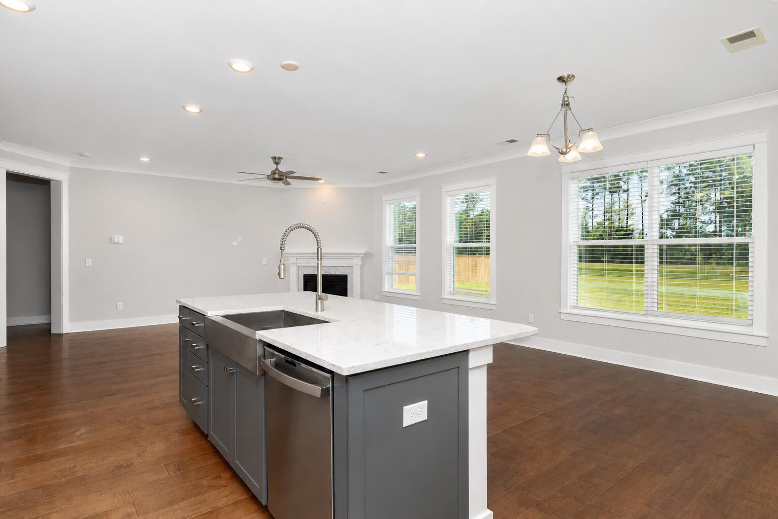 169 Huguenot Trail