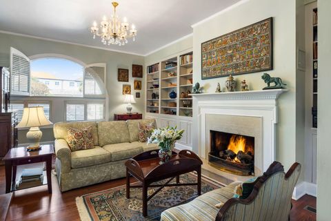 15 N Adgers Wharf Charleston SC 29401