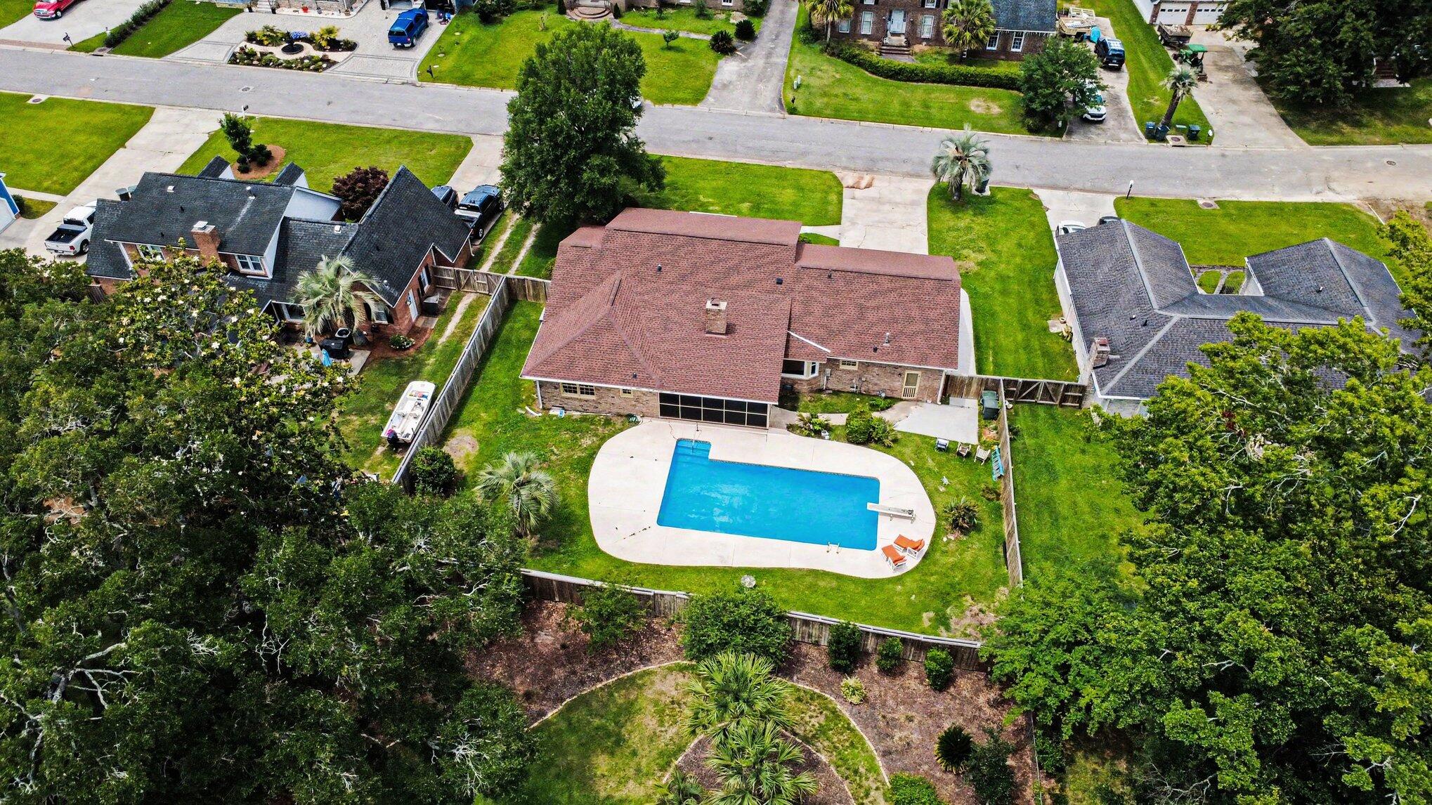 1035 Dominion Drive