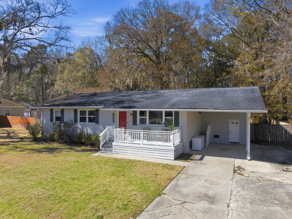 Photo of 623 Constant Drive, Charleston, SC 29412 (MLS # 26005454)