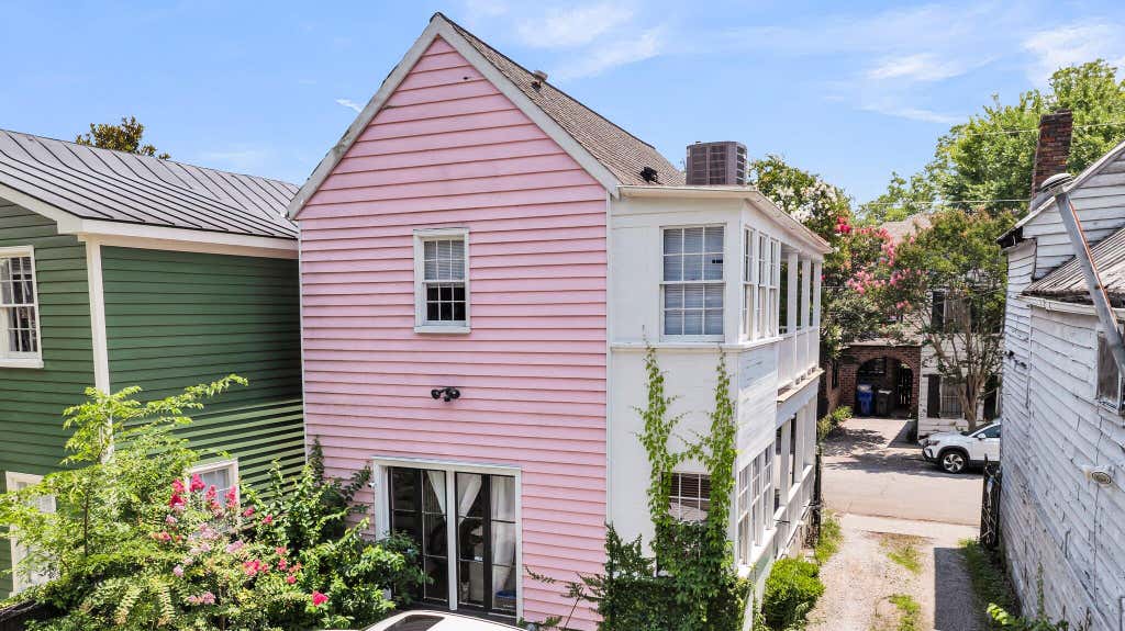 Photo of 4 Bogard Street, Charleston, SC 29403 (MLS # 26022425)