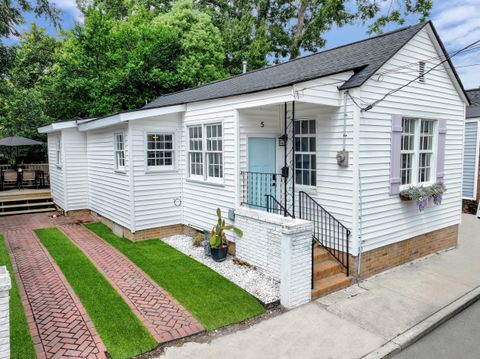 5 Carondolet Street Charleston SC 29403