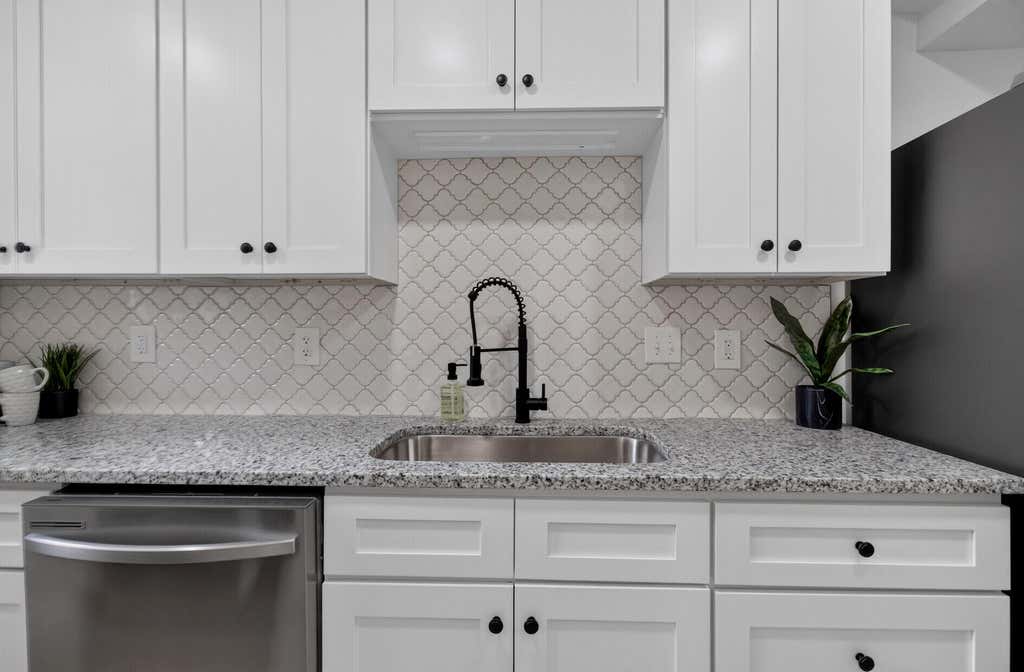 Photo of 404 Andrea Lane, Hanahan, SC 29410 (MLS # 26022570)