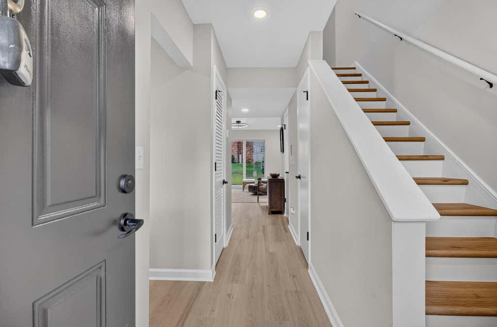 Photo of 404 Andrea Lane, Hanahan, SC 29410 (MLS # 26022570)
