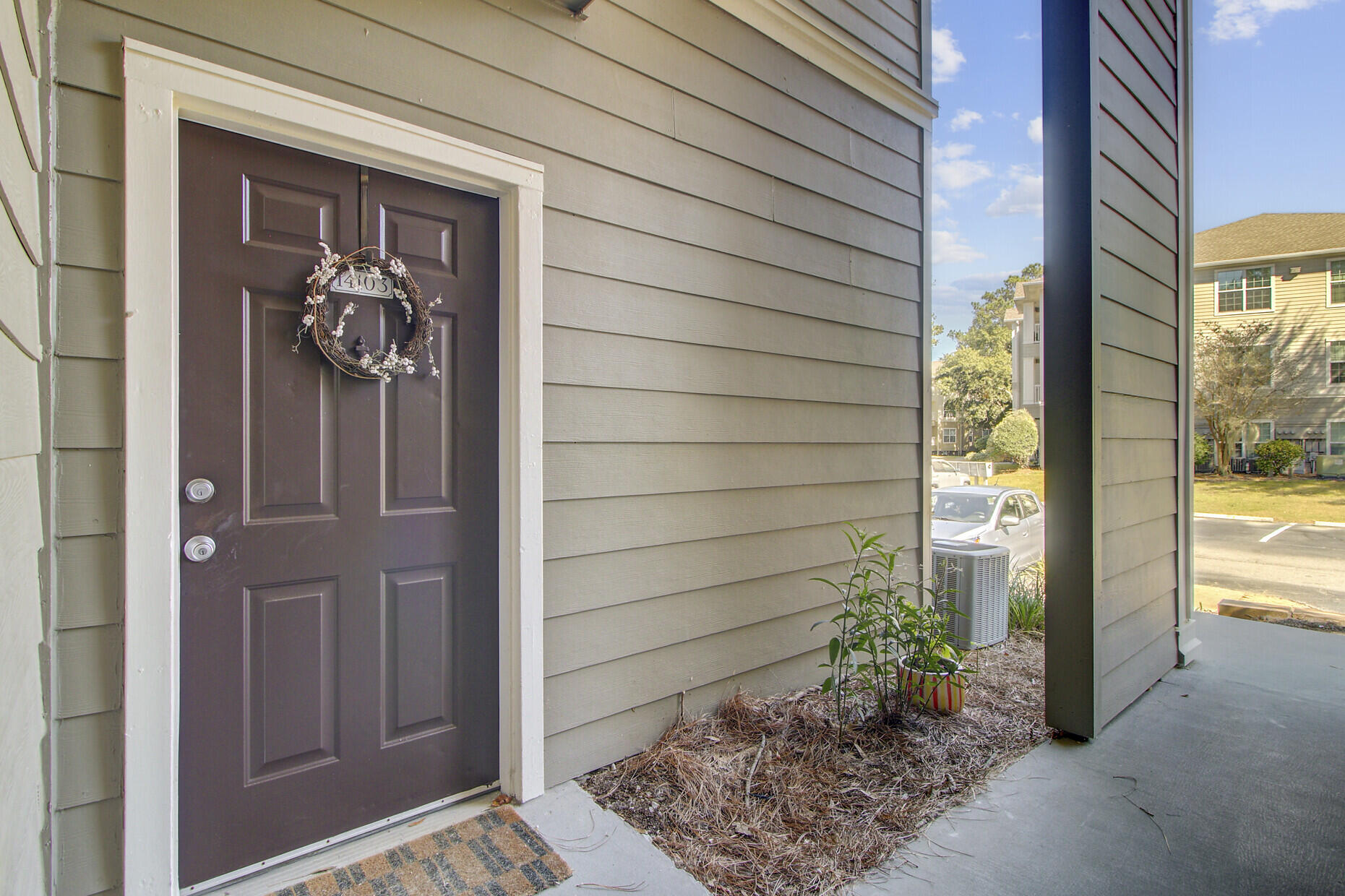 700 Daniel Ellis Drive 14103